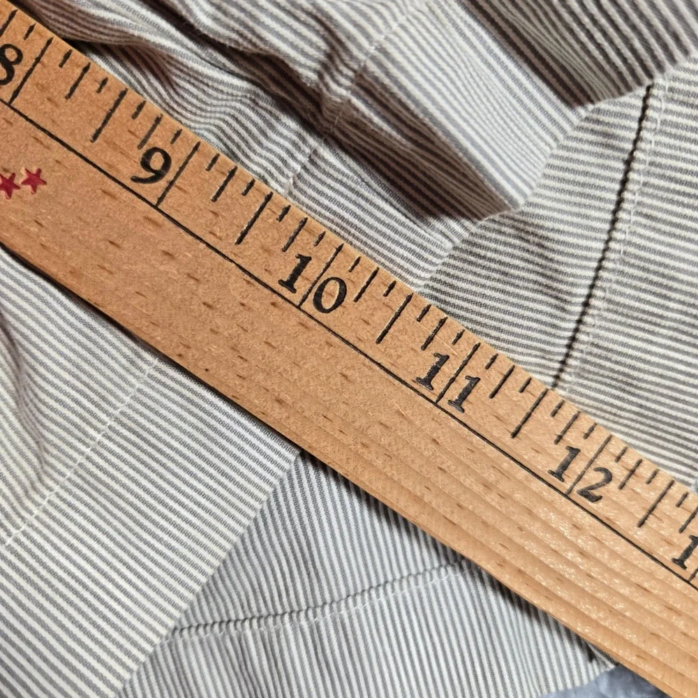 Banana Republic Mens Seersucker Striped Shorts Khaki White Cotton Size‎ 30